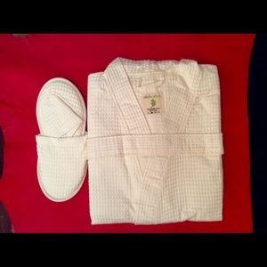 Unisex Organic Cotton Waffle Weave Robe + Slippers